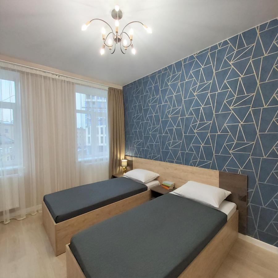 3 Bedroom, 2 Bathroom Apartment Near Forum Lviv Exterior photo